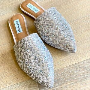 Steve Madden Fantastic crystal rhinestones embellished pointy toe mule flats 6.5